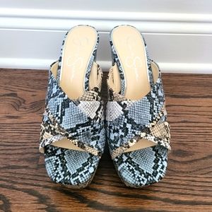 JESSICA SIMPSON - CYLIE Snake Print Platform Mules